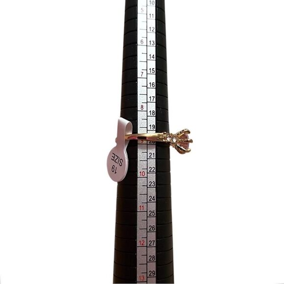 White Cubic Zirconia Gold Tone Ring Size 8.75 - Picture 5 of 5